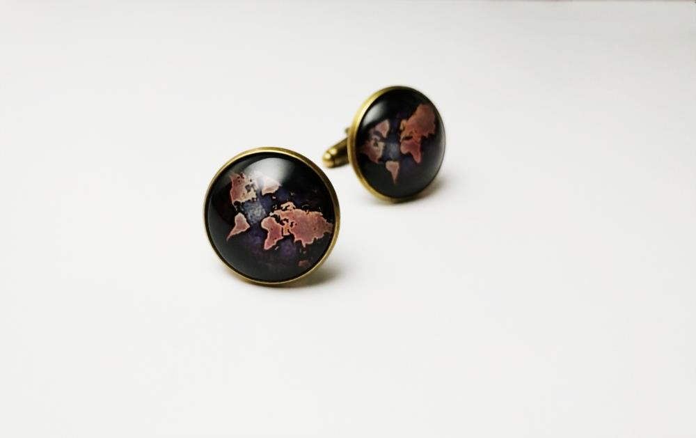 Запонки в виде карты мира - изображениe 1