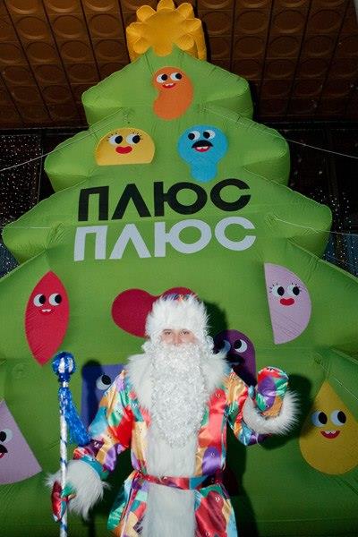 Святковий декор  надувні новорічні декорації українського виробництва