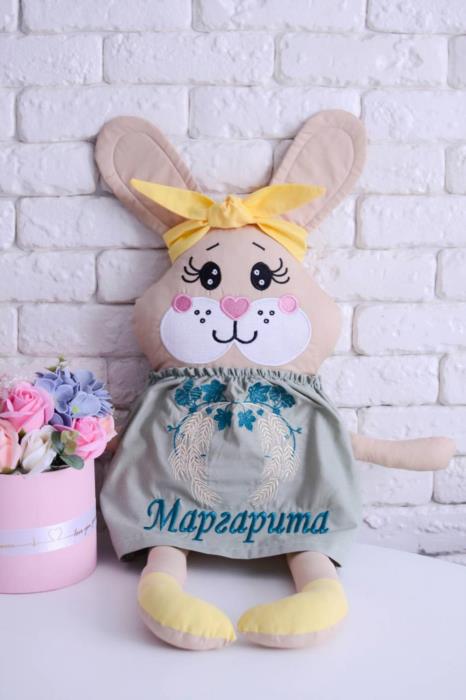 Корпоративні подарунки з вишивкою від Fairytale