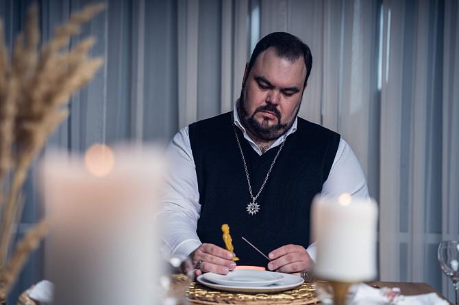 ПриворотЗведення дольВідновлення миру в сімїСильний Маг і Знахар Сергій Кобзар