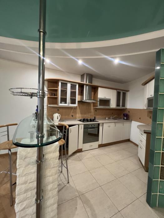 Продам двоповерховий будинок в Совиньоні-1 із зимовим садом та підвалом Одеса 