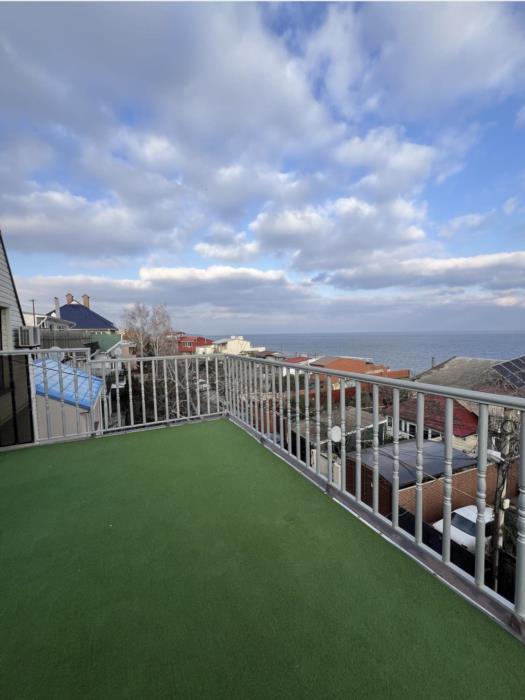 Терміновий продаж Будинок в Совіньйоні з прямим видом на море Одеса 